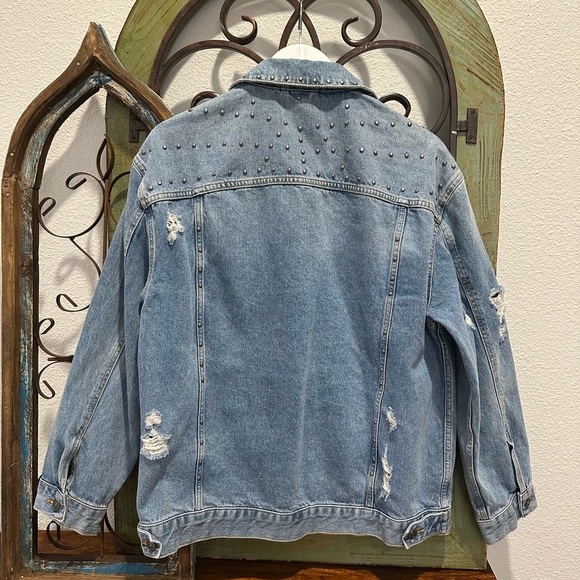 ☀️ FREE PEOPLE Studded Denim Trucker Jacket - Picture 9 of 16